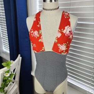 Cupshe One Piece Swimsuit Red Floral Stripe Sz XXL